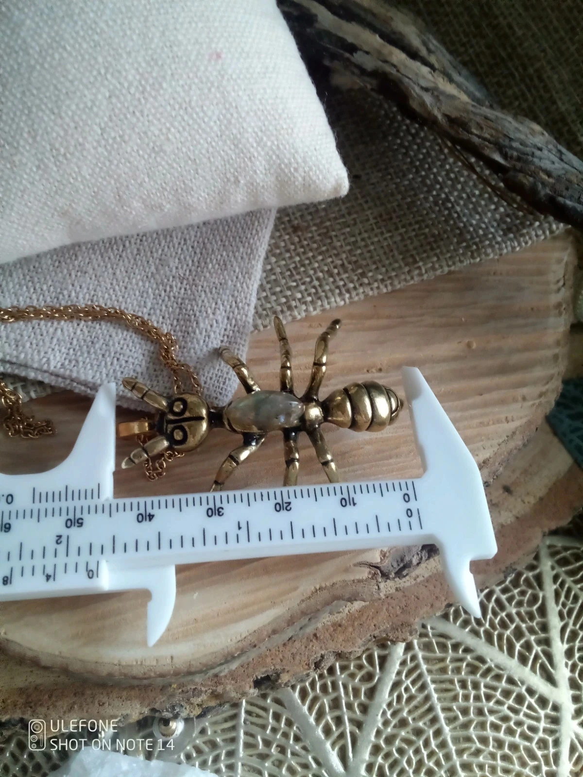 Originele miervormige hanger met natuurlijke labradorietsteen – photo 2